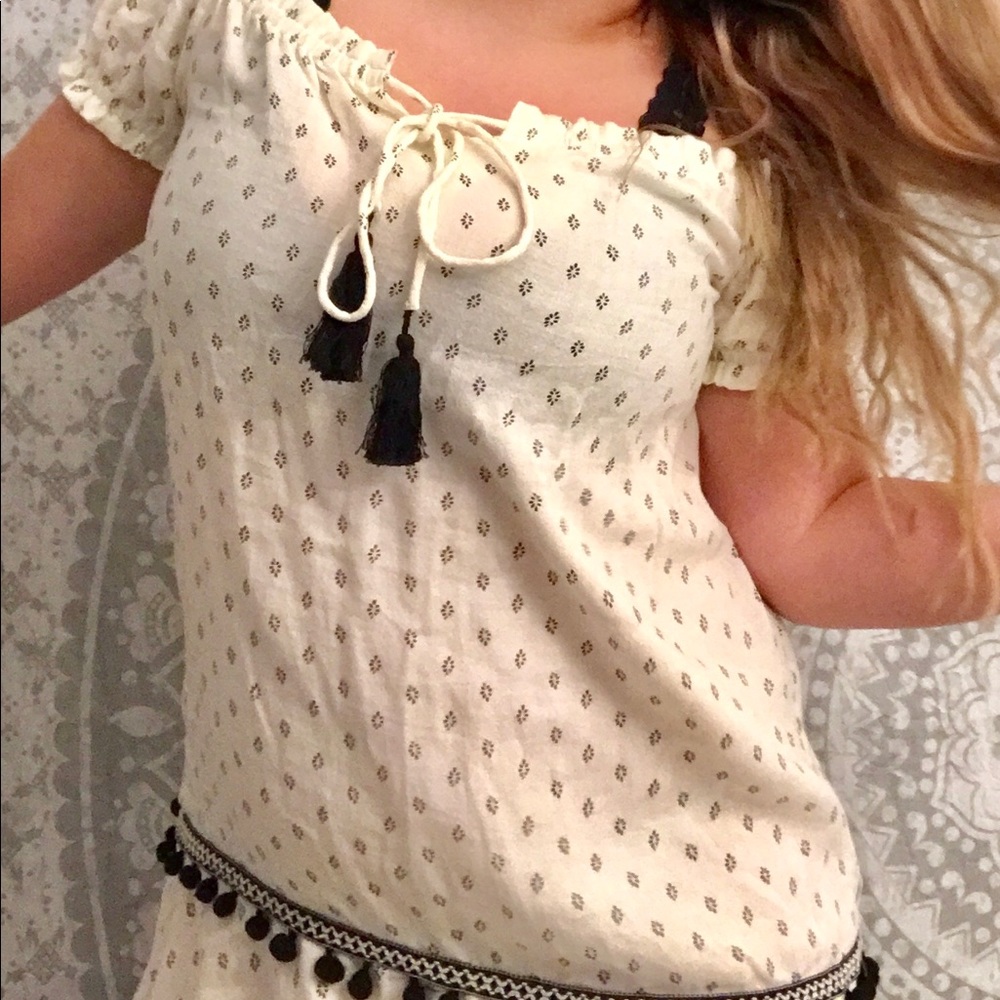 Tie off the shoulder dress